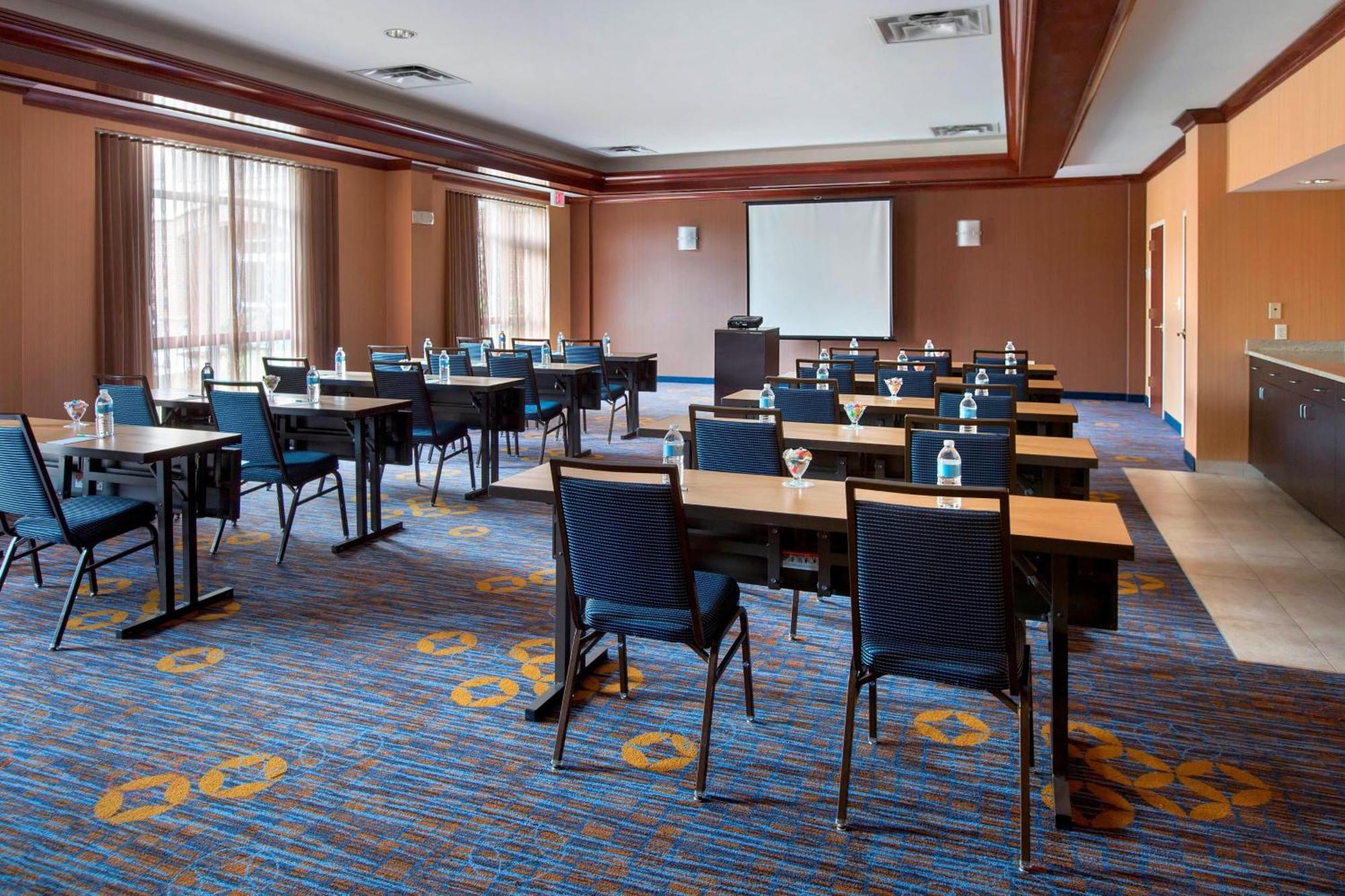 Courtyard By Marriott Basking Ridge Екстер'єр фото